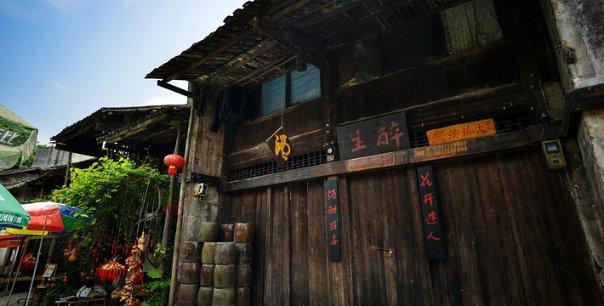 科比作为1人1城的代表,5冠傍身,前十守门员的评价是否不公平?